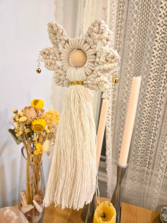 Another view of the Candlelight Angel