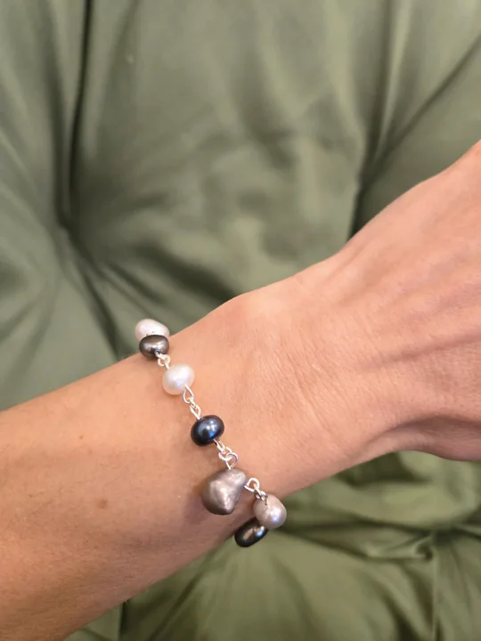 Another view of the Dark Blue Pearl Bracelet and Earrings
