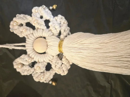 Another view of the Pearl Angel in a Gift Box