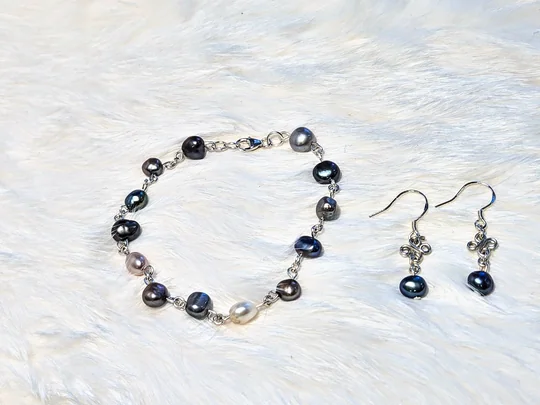 Dark Blue Pearl Bracelet and Earrings