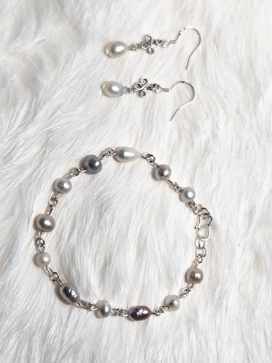 Lavender Pearl Bracelet and Flower Earrings